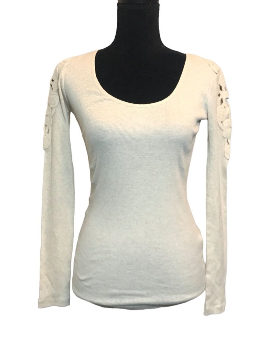 New Look Central Scoop Neck Crochet Long Sleeve Pullover in Cream - Sz 10
